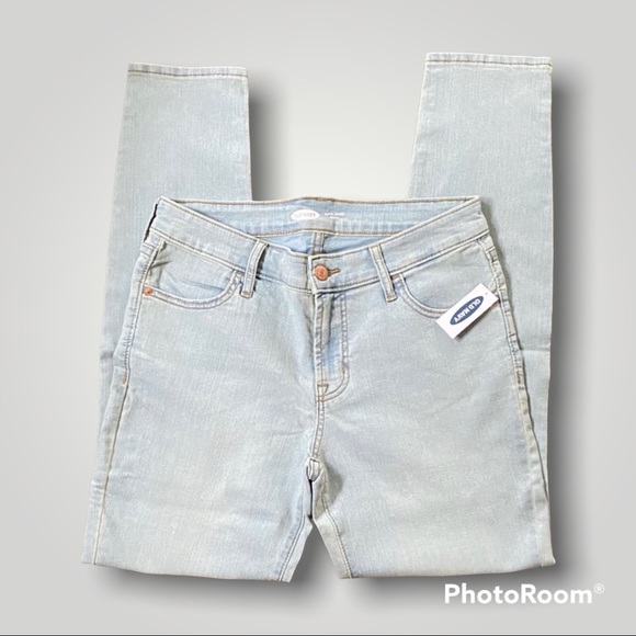 ON Mid-Rise Super Skinny Jeans in Ice Blue - NWT - Picture 16 of 16